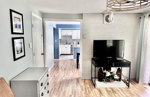 Ashley Oaks House | Cozy & Charming Home - Knoxville/Farragut/Turkey Creek