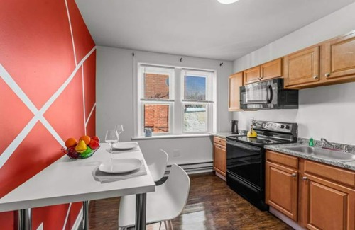 West Philadelphia Apartment | Cozy&Chic Apartments Near Downtown