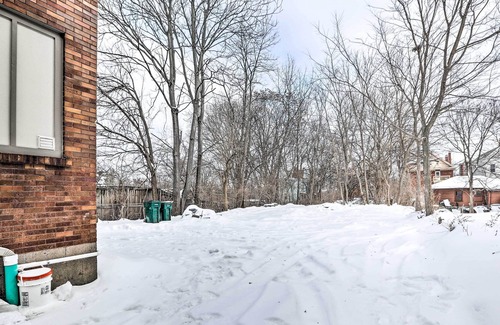 East Walnut HIlls Apartment | Cozy-Chic Cincy Apartment < 4 Mi to Dtwn & Stadium