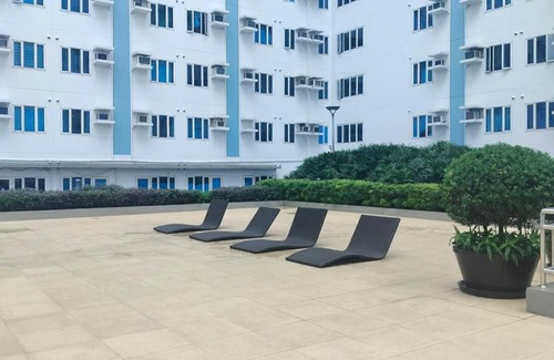 South Triangle Condo | Cozy City View Condo in Quezon City - Your Home Away From Home