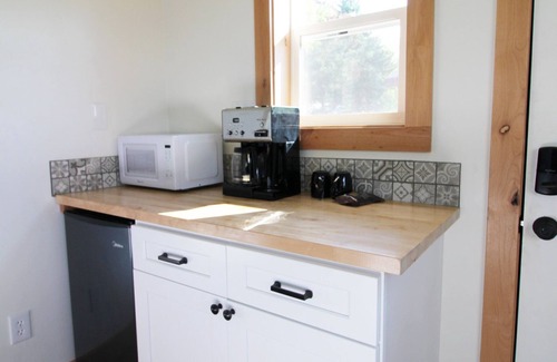 Whitefish Cabin | Cozy & Clean, One Room Cabin Retreat