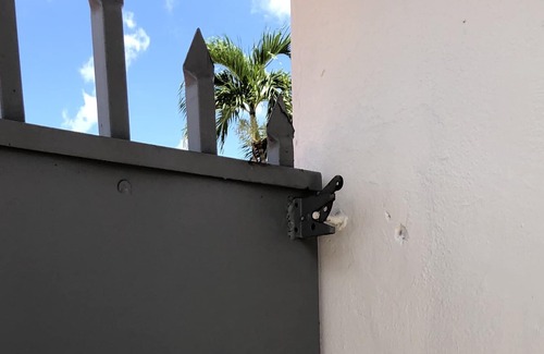 Tamiami Apartment | Cozy, clean studio near Dolphin mall and Mia airport