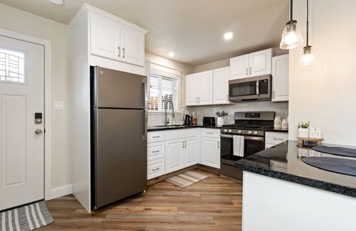Clovis Apartment | Cozy Clovis Hideaway - Private Entrance & Patio - Gateway to National Parks