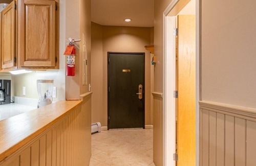 Jeffersonville Condo | Cozy Club Wyndham Smugglers Notch, 3 Bedroom Deluxe Suite