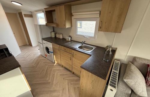 Eyemouth Apartment | Cozy Coastal caravan in Eyemouth