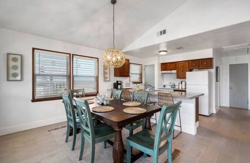 Galveston House | Cozy Coastal Home with Views & Fire Pit