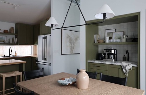Collingwood House | Cozy Collingwood home w/hot tub, wood sauna, close to downtown and skiing!