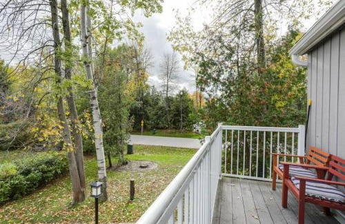 Collingwood House | Cozy Collingwood Retreat 80204