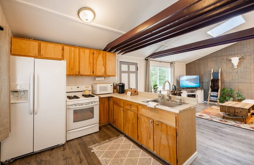 Coal Creek Canyon Cabin | Cozy Colorado Rocky Mountain Cabin
