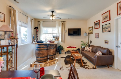 Southwest Colorado Springs Apartment | Cozy Colorado Springs Vacation Rental w/ Patio!
