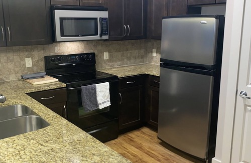 Piedmont Heights Apartment | COZY CONDO! 10 MIN 4RM DWNTWN & WIFI!