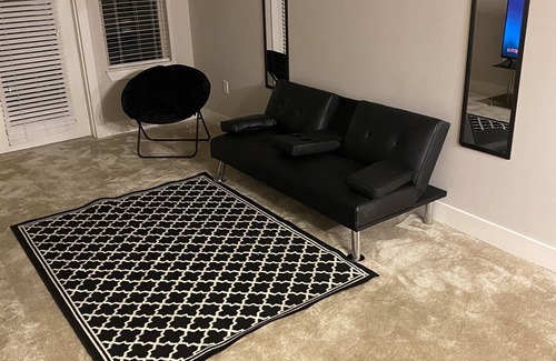 Piedmont Heights Apartment | COZY CONDO! 10 MIN 4RM DWNTWN & WIFI!