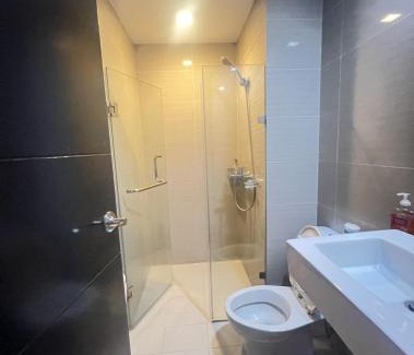Pasay Apartment | Cozy Condo at Eighty One Newport Blvd across NAIA Terminal 3