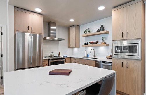 Tamarack Resort Condo | Cozy Condo|Gas Fireplace|Balcony with Mountain View