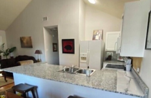 Inniswold Condo | COZY Condo in Parklike Setting - GREAT location!