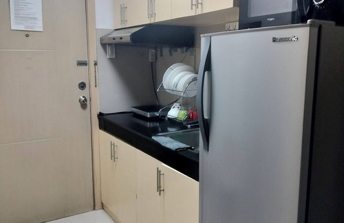 South Triangle Condo | Cozy Condo in Quezon City With Private Pool