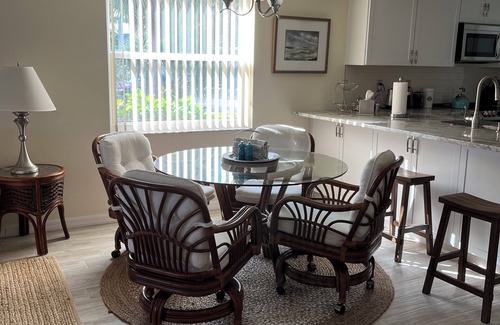 Englewood Condo | Cozy condo near beach in Englewood
