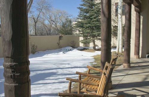 Taos Resort | Cozy Condo w/Kitchenette - Near Historical Sites