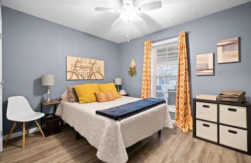 Clarksville House | Cozy Contemporary Cottage With Lit Covered Patio