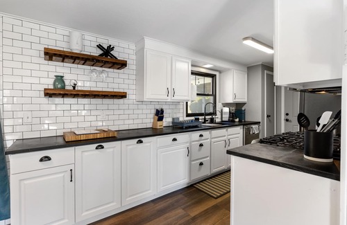 Saratoga Springs House | Cozy & Convenient