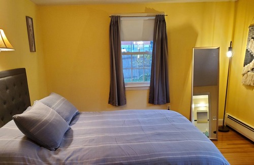 Hathorne House | Cozy, convenient Danvers home - close to Salem, MA, Beverly, MA and Boston!