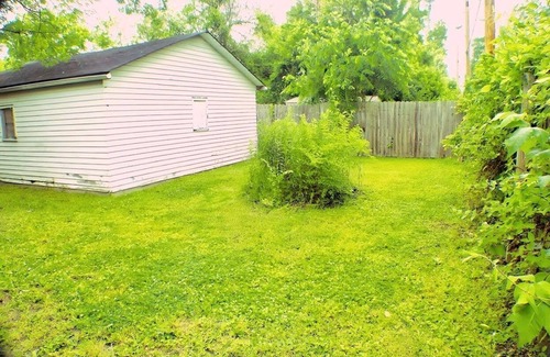 Martindale-Brightwood House | Cozy Cool Ranch!