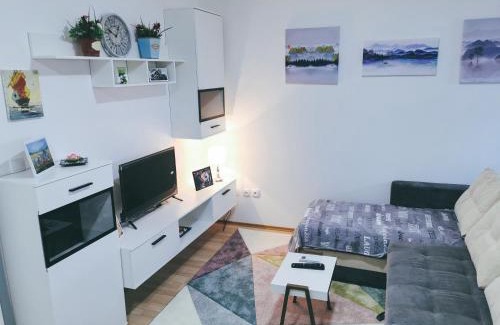 Cuprija Apartment | Cozy Corner Apartments - Free parking & Wi-fi