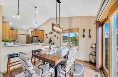Sturgis House | Cozy Corner, Cuddle into the Black Hills