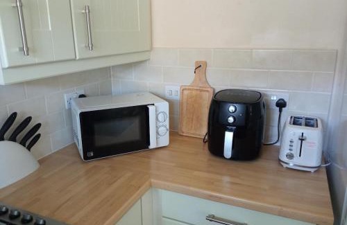 Bodmin Apartment | Cozy Cornish Retreat In Bodmin Free Parking Sleeps 3
