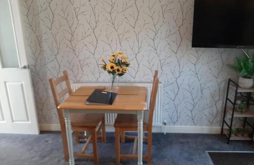Bodmin Apartment | Cozy Cornish Retreat In Bodmin Free Parking Sleeps 3