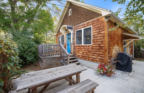 Bozeman Cottage | Cozy Cottage 1 Block to Main St