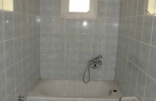 Agios Gordios Cottage | cozy Cottage 100 meters from the beach and center For 4- 5 P with garden