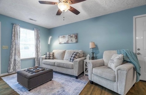Cookeville Cottage | Cozy Cottage 7mins to Downtown Cookeville