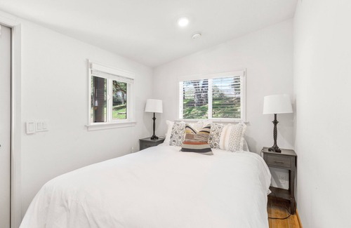 Fallbrook Cottage | Cozy cottage at The Heritage Fallbrook with WiFi, AC