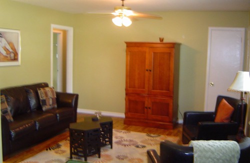 Ocean Springs Cottage | Cozy Cottage Close to Beach, Downtown and Casinos