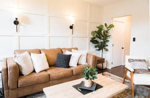 Mount Auburn House | Cozy Cottage Downtown - Walk to OTR & Stadiums