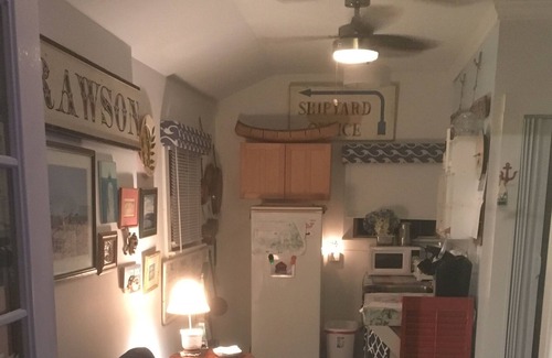 Nantucket Town Cottage | Cozy cottage great mid island location 1 mile to beach and 1 mile to town