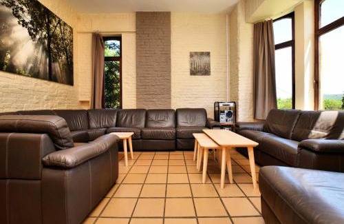 Barvaux House | Cozy Cottage in Durbuy with Garden