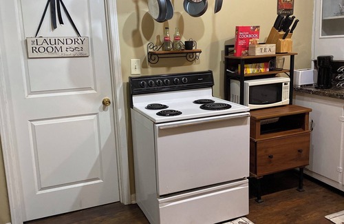 Belden Cottage | Cozy Cottage in the country, Pet Friendly. 2.8 mil from Tupelo Furniture Market