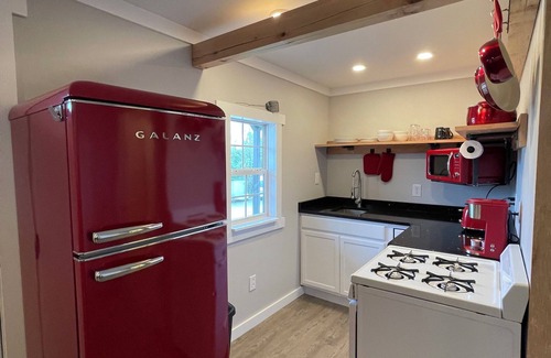 Millersburg Cottage | Cozy cottage in the heart of Amish country, Millersburg Ohio