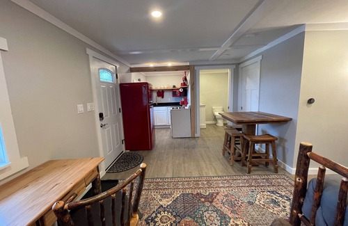 Millersburg Cottage | Cozy cottage in the heart of Amish country, Millersburg Ohio