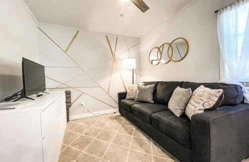 Central Colorado Springs House | Cozy cottage in the heart of COS pet friendly