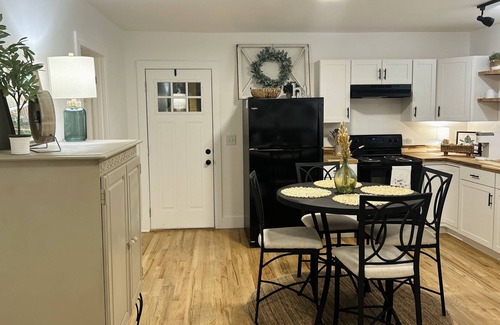 Milledgeville Cottage | Cozy cottage just steps away from Downtown Milledgeville!!