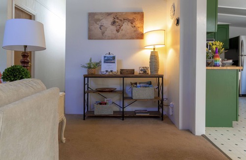 Wishon Cottage | Cozy cottage near Bass Lake and Yosemite, with Sundeck, Firepit & Pergola areas.