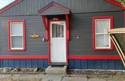 Libby Cottage | Cozy Cottage Near Downtown Libby Montana