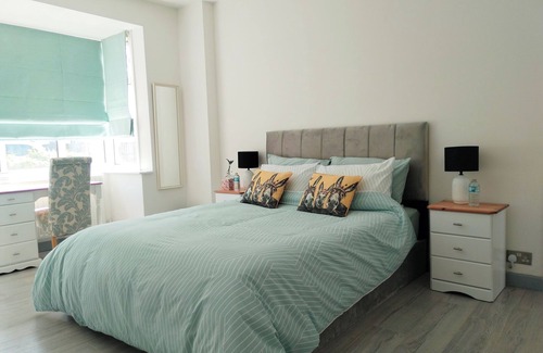 Epsom Cottage | Cozy Cottage near London.