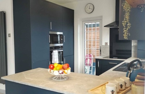 Epsom Cottage | Cozy Cottage near London.