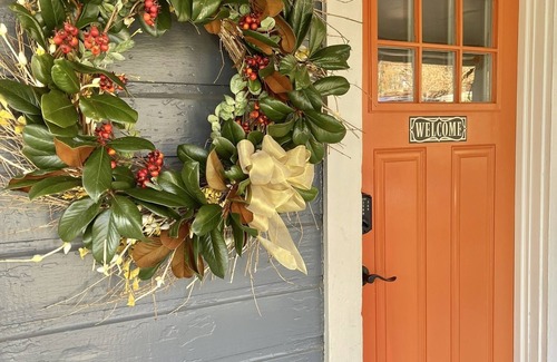 Weaverville Cottage | Cozy cottage nestled in small town of lovely Weaverville!
