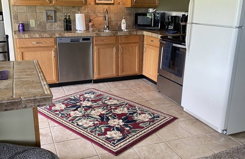 Livingston Cottage | Cozy cottage nestled in Paradise Valley surrounded by mountain views!