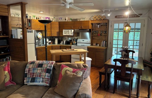 Sturgeon Bay Cottage | Cozy Cottage Now Booking all Dates! Winter included!